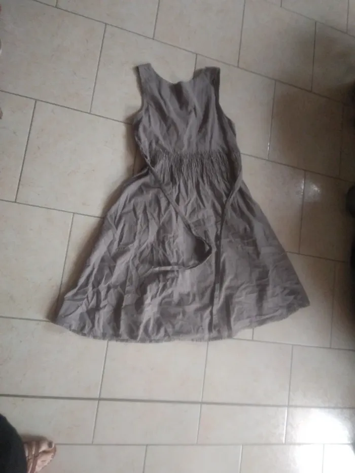 Robe avec nœud - photo numéro 2