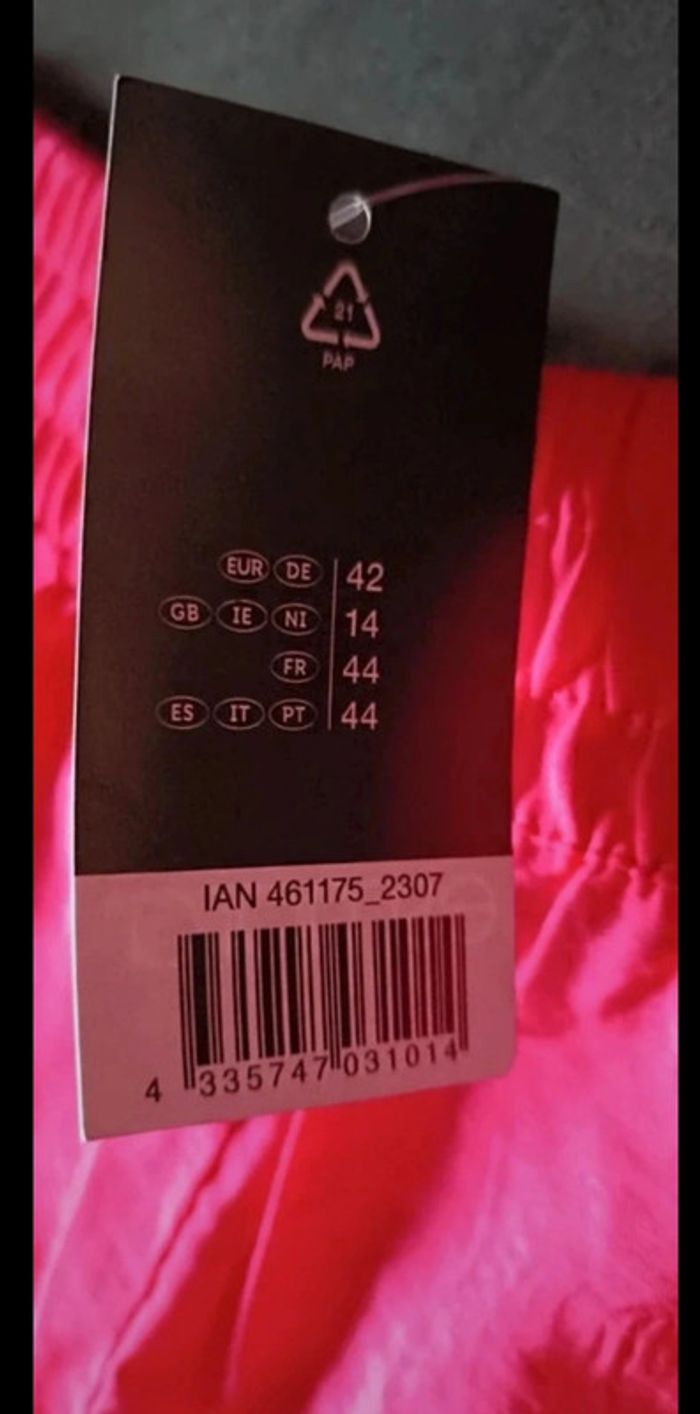 Short Esmara 44 - photo numéro 4