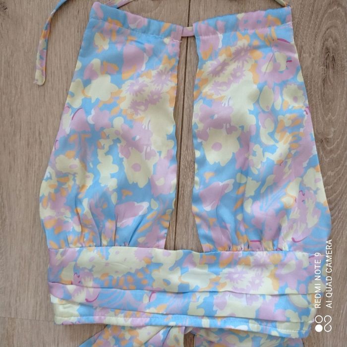 Crop top dos nu à motifs multicolores t36 - photo numéro 2