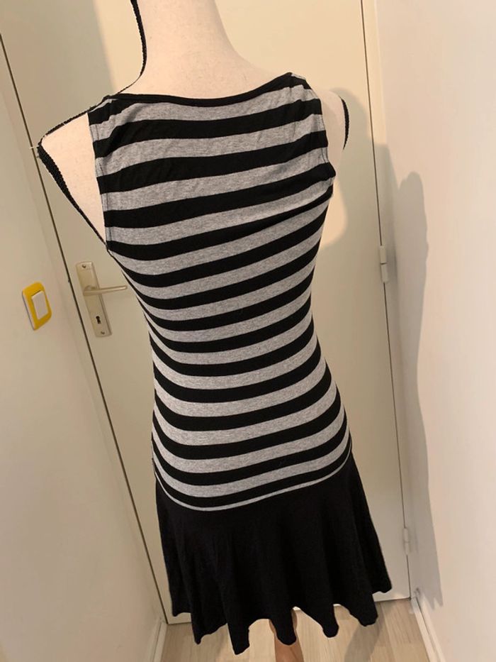 Robe sans manche - photo numéro 4