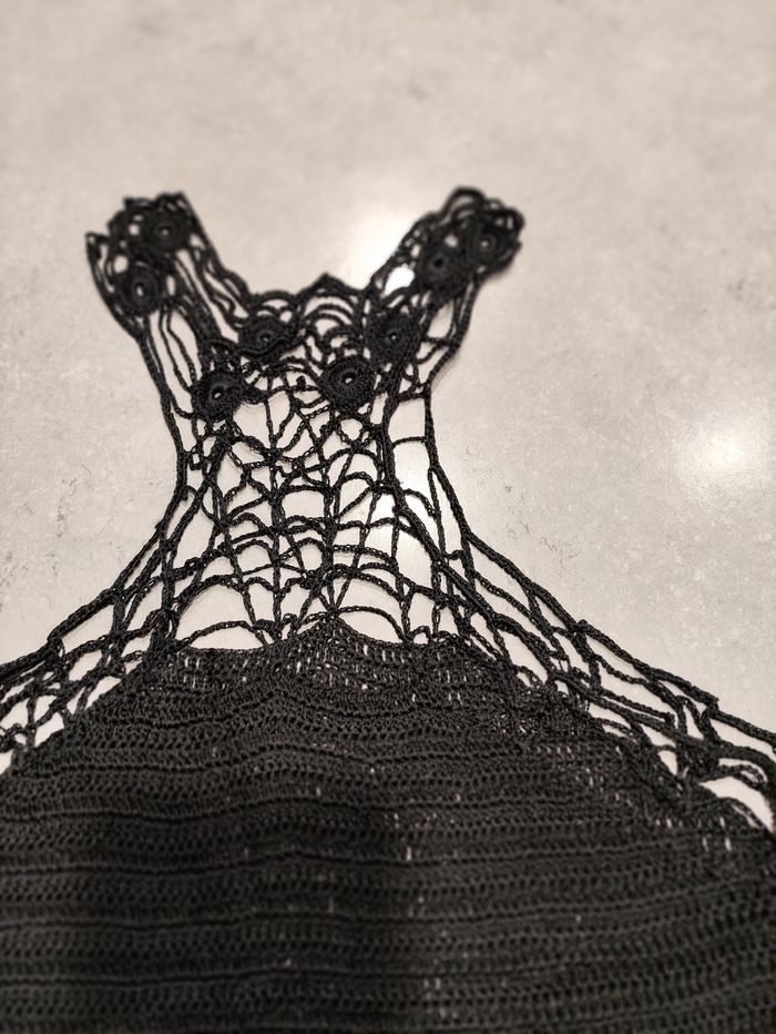 Haut noir débardeur crocheté 3 Suisses – Taille 36 - photo numéro 4