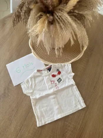 Teeshirt taille 6 mois
