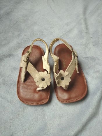 Chaussures sandales/tongs avec fleurs Fille Châtelaine Taille 18