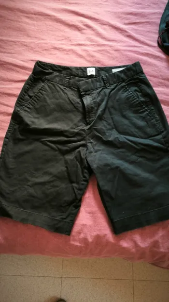 bermuda noir GAP