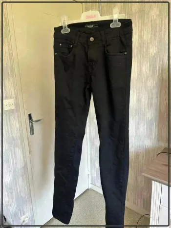 Jeans taille 36 marque coved