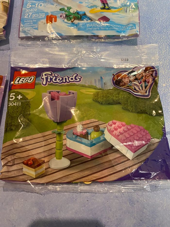 Lot de 3 sachets polybag lego Friends 30102 , 30400 et 30411 - photo numéro 2