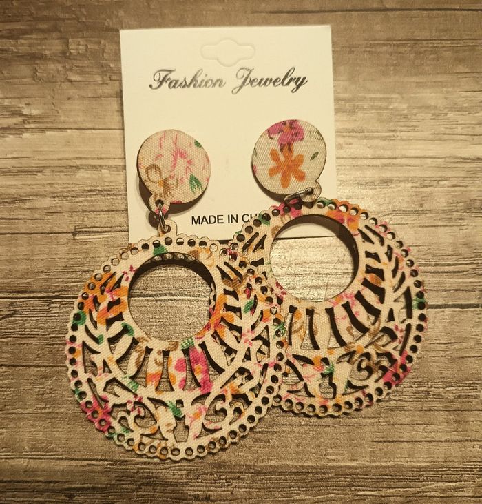 Boucles d'oreilles - photo numéro 1