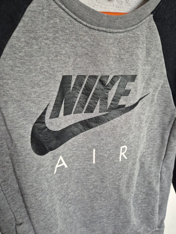 Pull Nike air taille XS - photo numéro 2