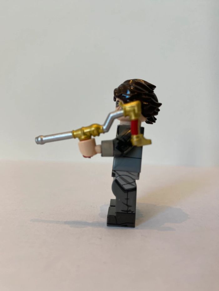 Figurine type lego Victor. League of légends - photo numéro 2