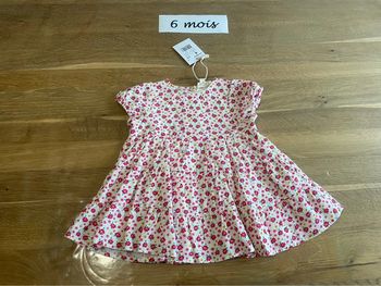 Robe fleuris 6 mois neuve DPAM
