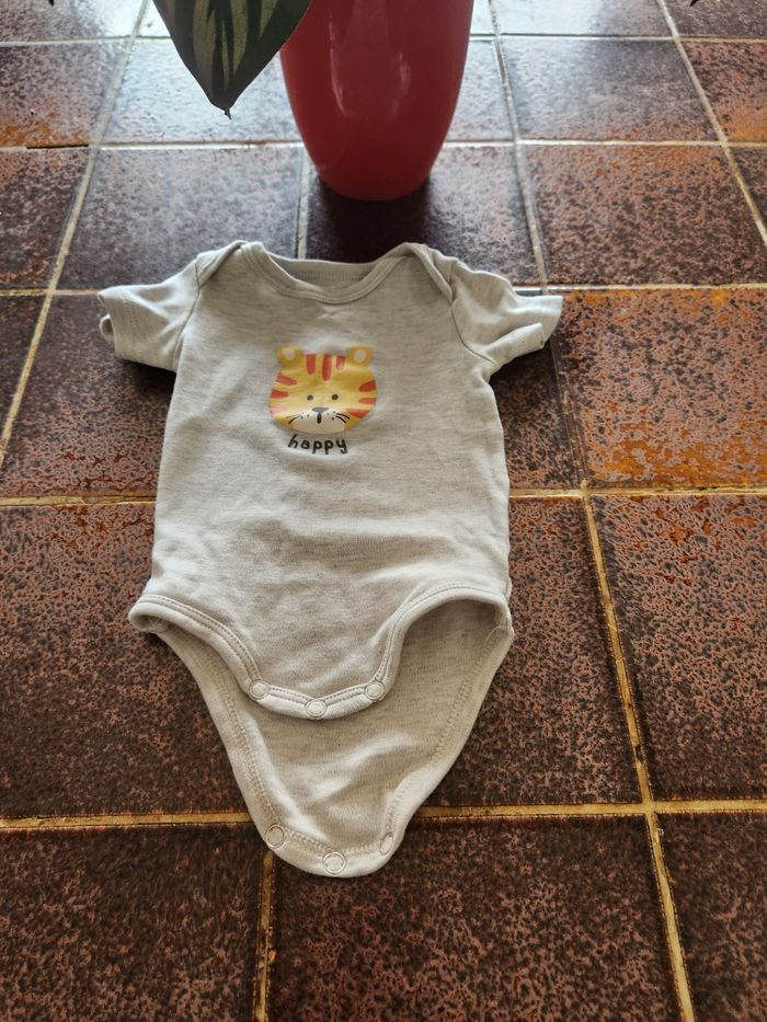 Body manches courtes