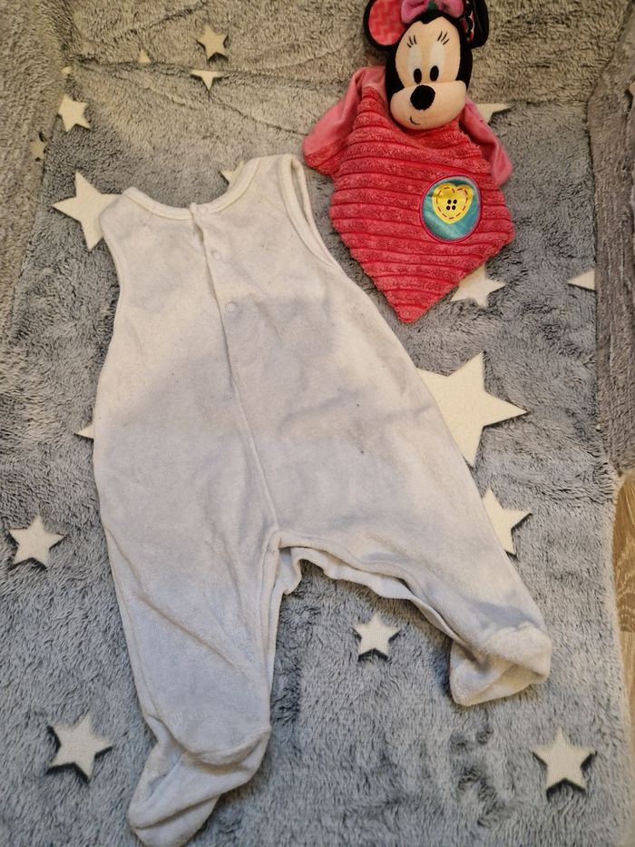 Pyjamas 1 pièce - photo numéro 4