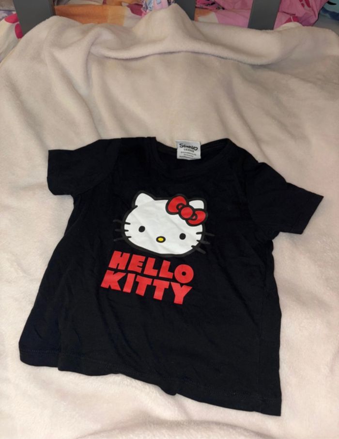 TEE shirt hello kitty