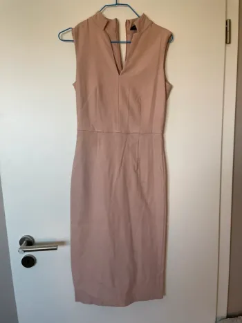 Robe fourreau rose Dorothy Perkins