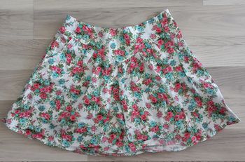 Jupe trapèze à fleur New Look taille M
