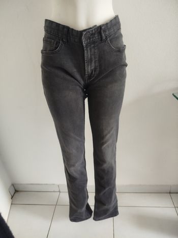 #kytie40homme. Jeans slim taille 40