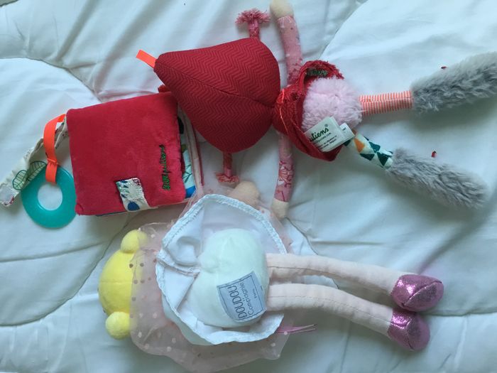 Lot 3 jouets bb fille lilliputiens - photo numéro 2