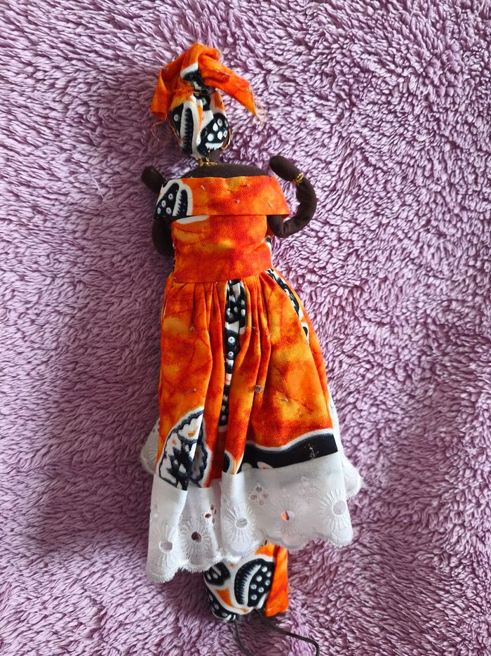 Poupée - photo numéro 2