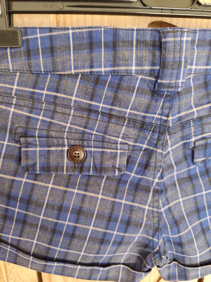 Short à carreaux, revers- Taille 34 Bershka - photo numéro 8