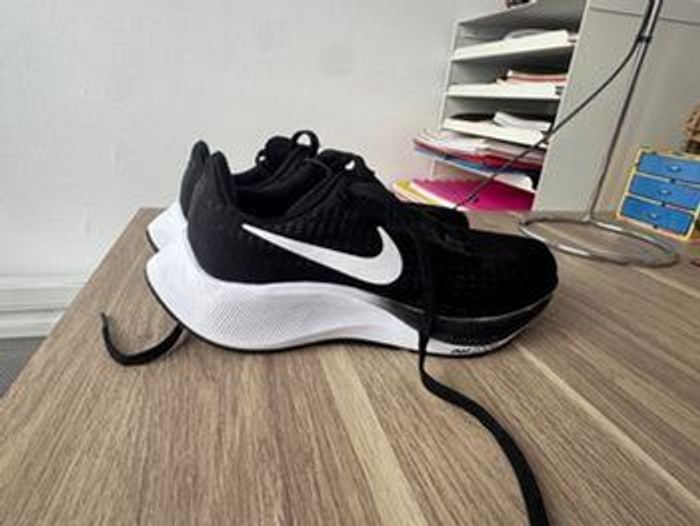 Valeur 140€ Baskets Nike Performance Air Zoom Pegasus 41 taille 36 - photo numéro 3