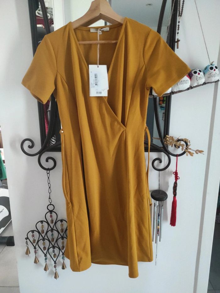 Robe la fée maraboutée neuve 38