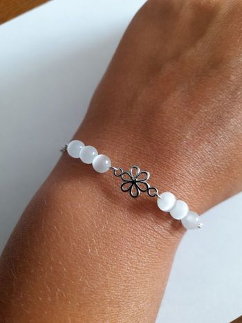 Bracelet pierre de lune et fleur