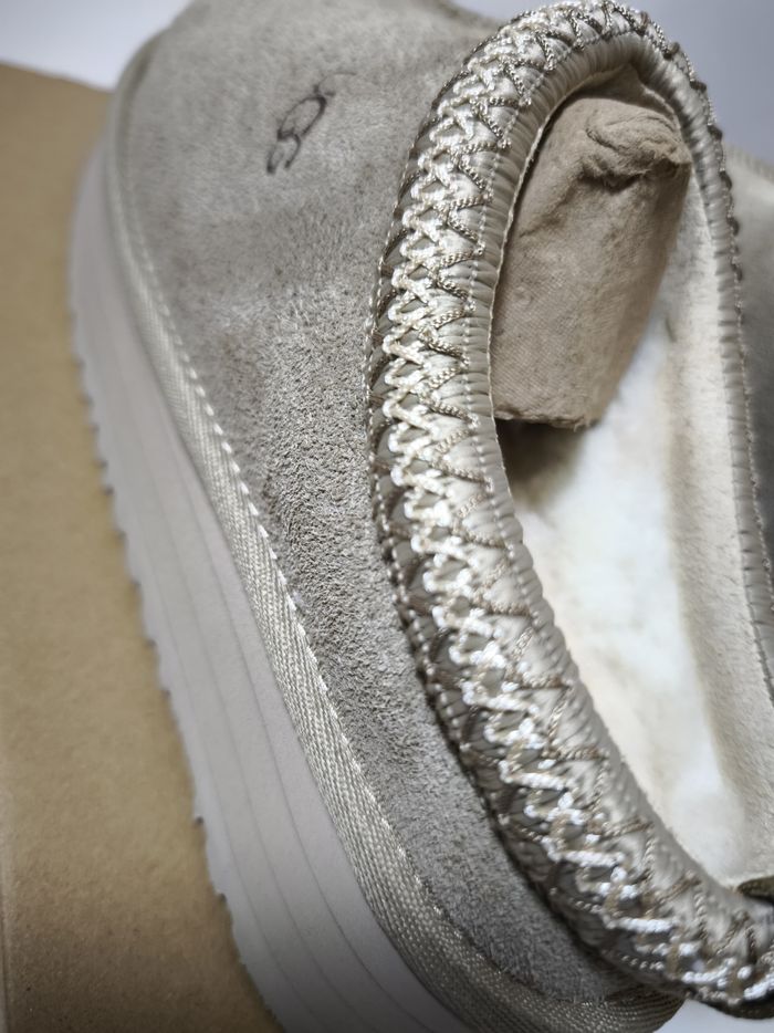 Ugg tazz plateform Taille 39 - photo numéro 3