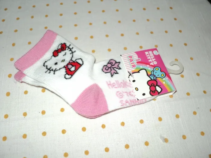 2 paires chaussettes Hello Kitty  6/12 mois NEUVE - photo numéro 2