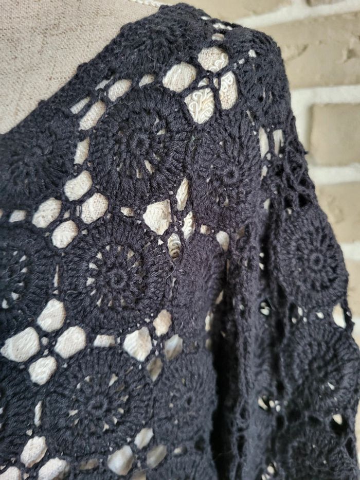 Beau pull en crochet noir Laura Ashley - Bohème chic - photo numéro 3