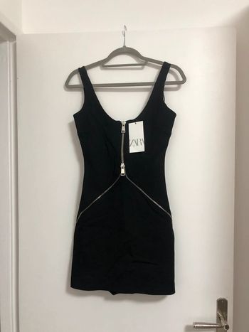 Superbe belle robe à zip noire Zara neuve avec étiquette taille M