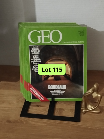 Lot de 7 revues Géo année 1983 L0115
