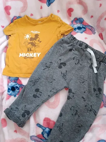 Ensemble Disney taille 12 mois