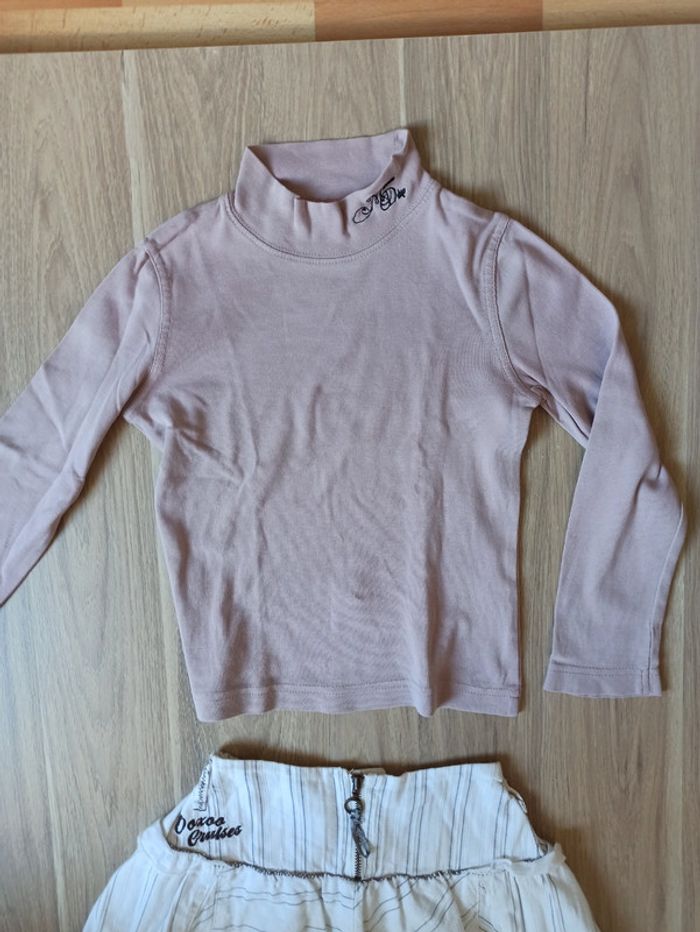 Col roulé Lila mademoiselle DDP 8 ans et jupe blanche ooxoo 10 ans élastique dans le dos - photo numéro 2