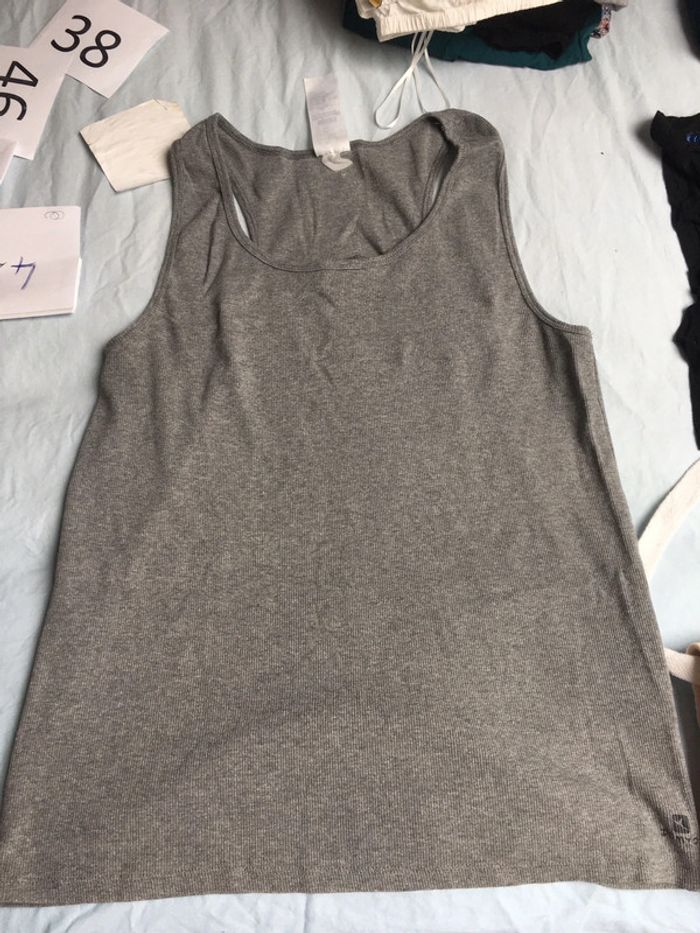 Débardeur décathlon taille 42 - photo numéro 2