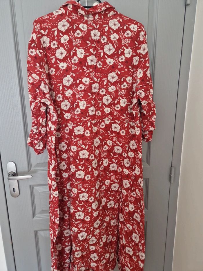 Robe longue fleuri rouge crème taille 44-46 très bon état - photo numéro 7