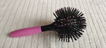 Brosse boule à cheveux 3D