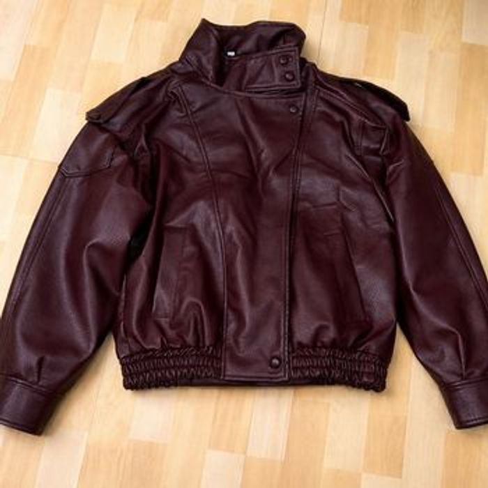 Veste en cuir bordeaux style Zara - photo numéro 4