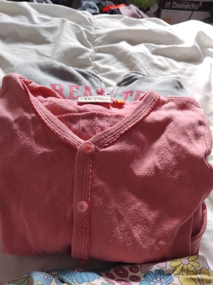 Lots vêtements été 5 ans - photo numéro 7