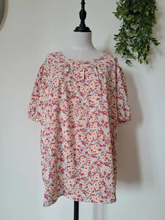 Blouse fleurie ample à manches courtes vintage