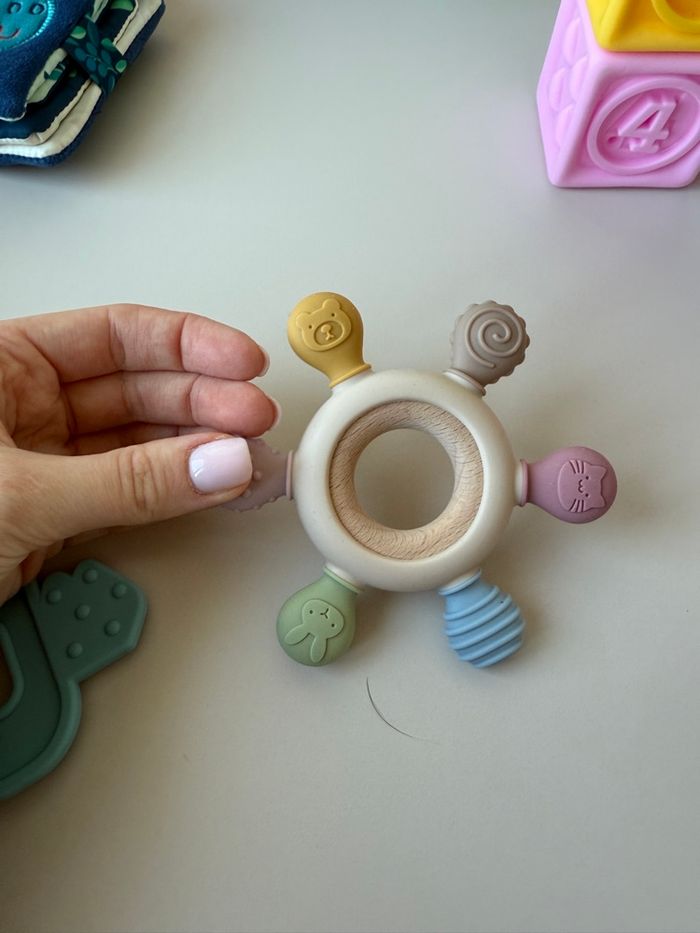 Lot de 17 jouets pour bébé de 0 à 1 an - photo numéro 9