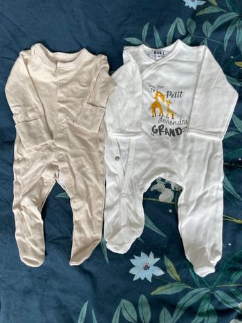 Lot 2 pyjamas 1 mois 