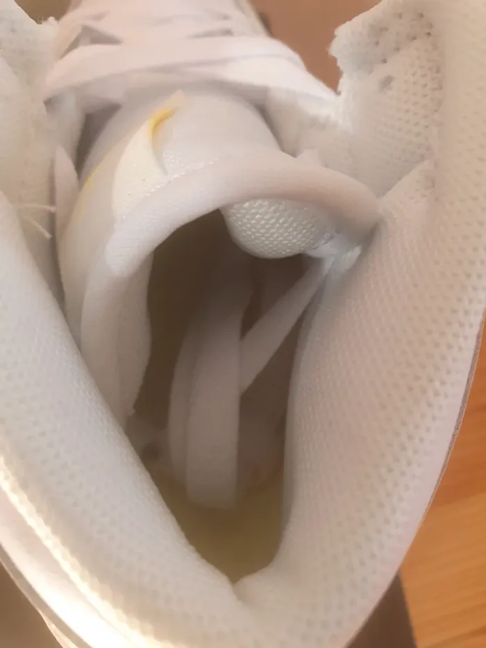 Nike Jordan 1 Mid (29.5) - photo numéro 7