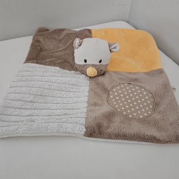 Doudou p'tit bisou ours