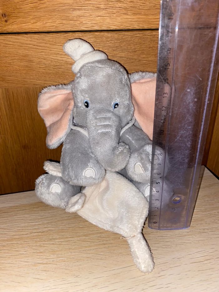 Peluche Disney store doudou dumbo éléphant volant flying baby bébé - photo numéro 2