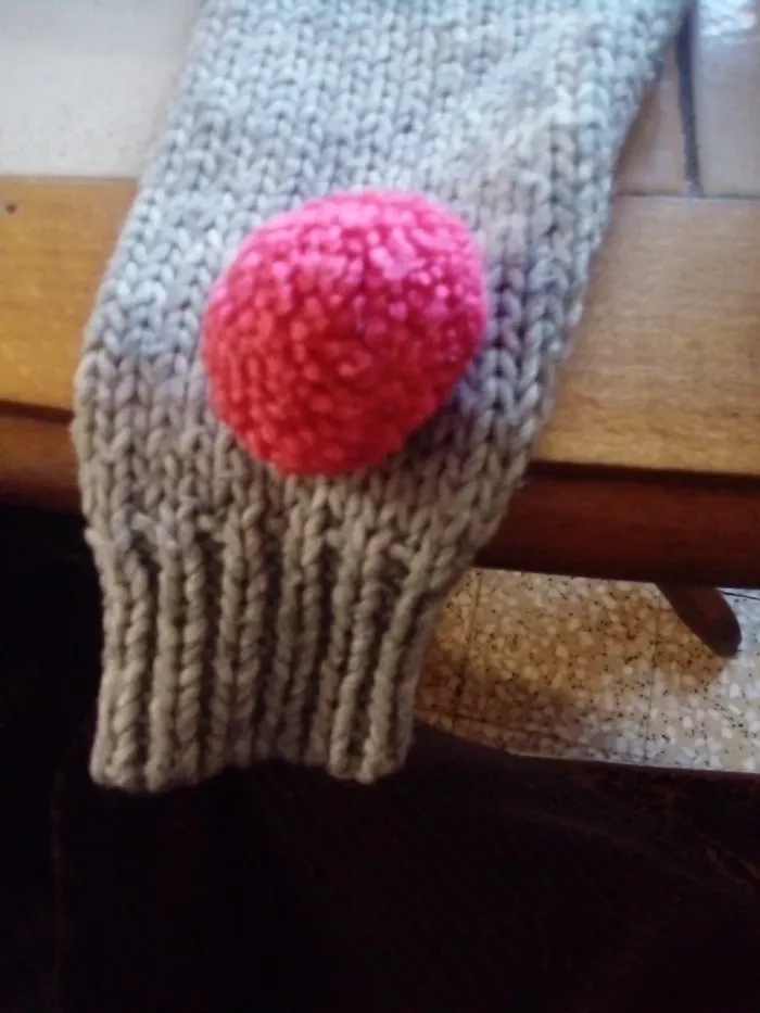 Pull pompom - photo numéro 3
