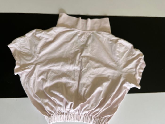 Crop top tommy hilfiger XL rose en très bon état - photo numéro 2