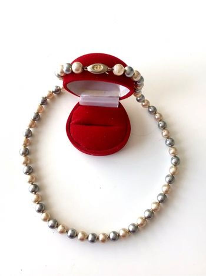 Collier en perles de Majorque