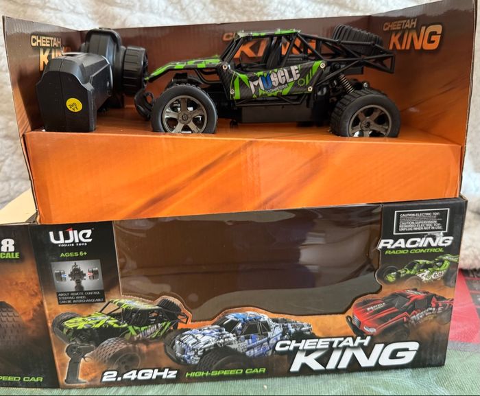 Voiture télécommandée