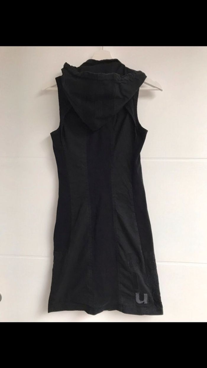 Robe noire desigual - photo numéro 2