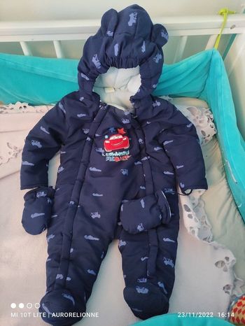 Lot 6 mois dont combi- pilote Disney cars